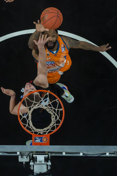 吉鲁或新援 吉鲁或新援