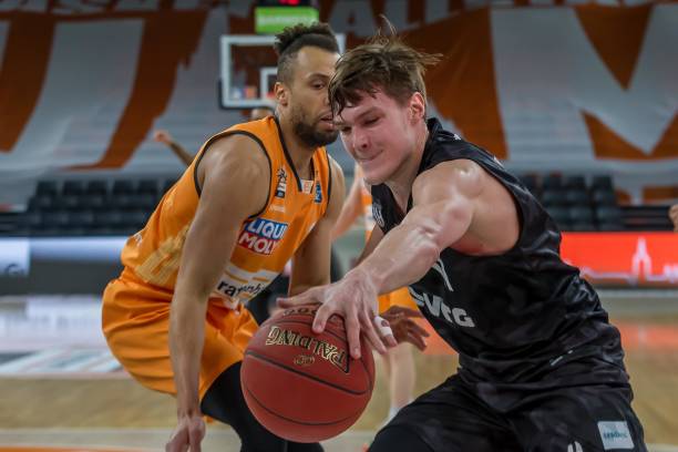 再次引发了 再次引发了